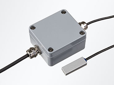 Oberflächen- und PV-Modul Temperatursensor mit Analogausgang (10 V / 20 mA / Pt1000)